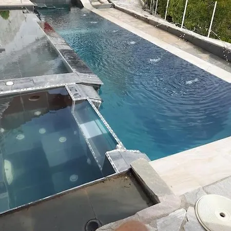 3 Bedroom Villa, Great Pool, Great View In Serra Brava Villa
