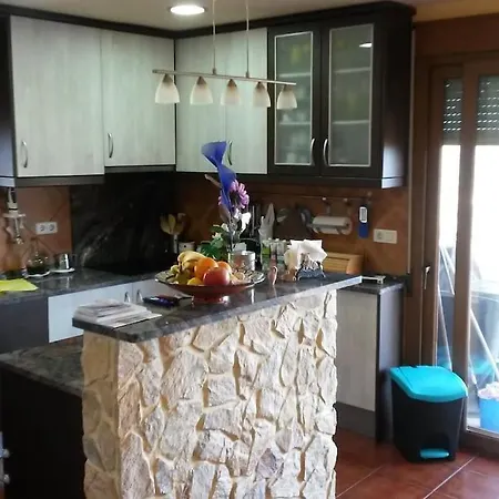 Villa 3 Bedroom Villa, Great Pool, Great View In Serra Brava