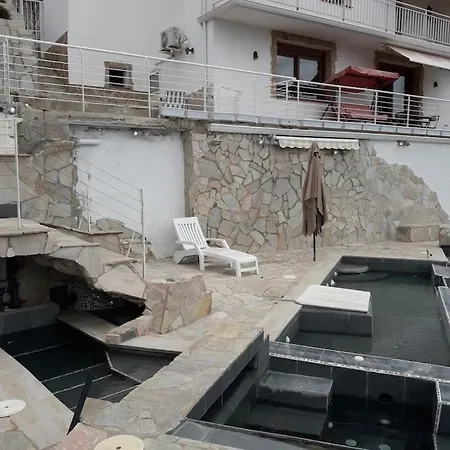 Villa 3 Bedroom Villa, Great Pool, Great View In Serra Brava